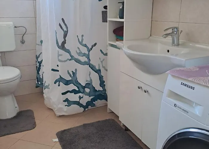 Novi Vinodolski Apartments *